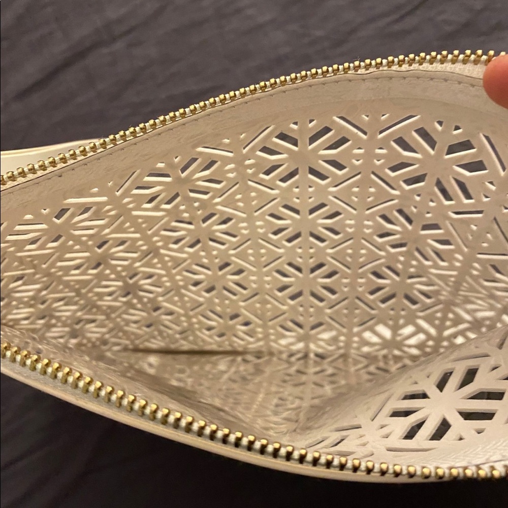 Tory Burch - Picture 3 of 3